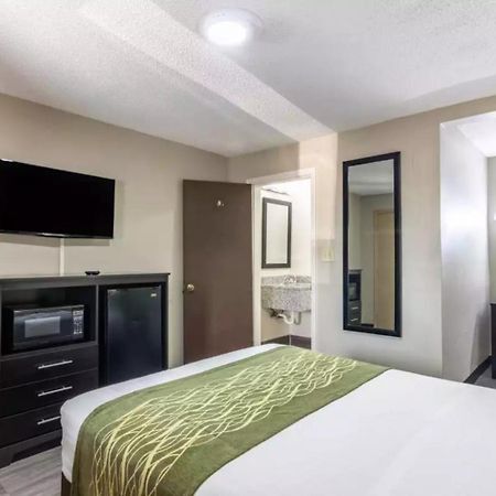 Americas Best Value Inn Opelika Bagian luar foto