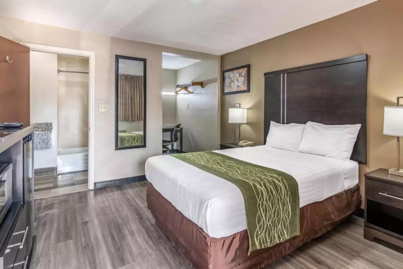 Americas Best Value Inn Opelika Bagian luar foto