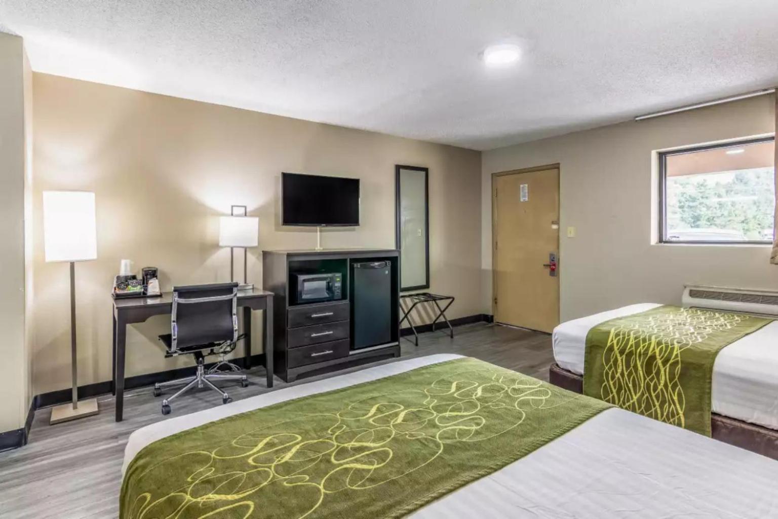 Americas Best Value Inn Opelika Bagian luar foto
