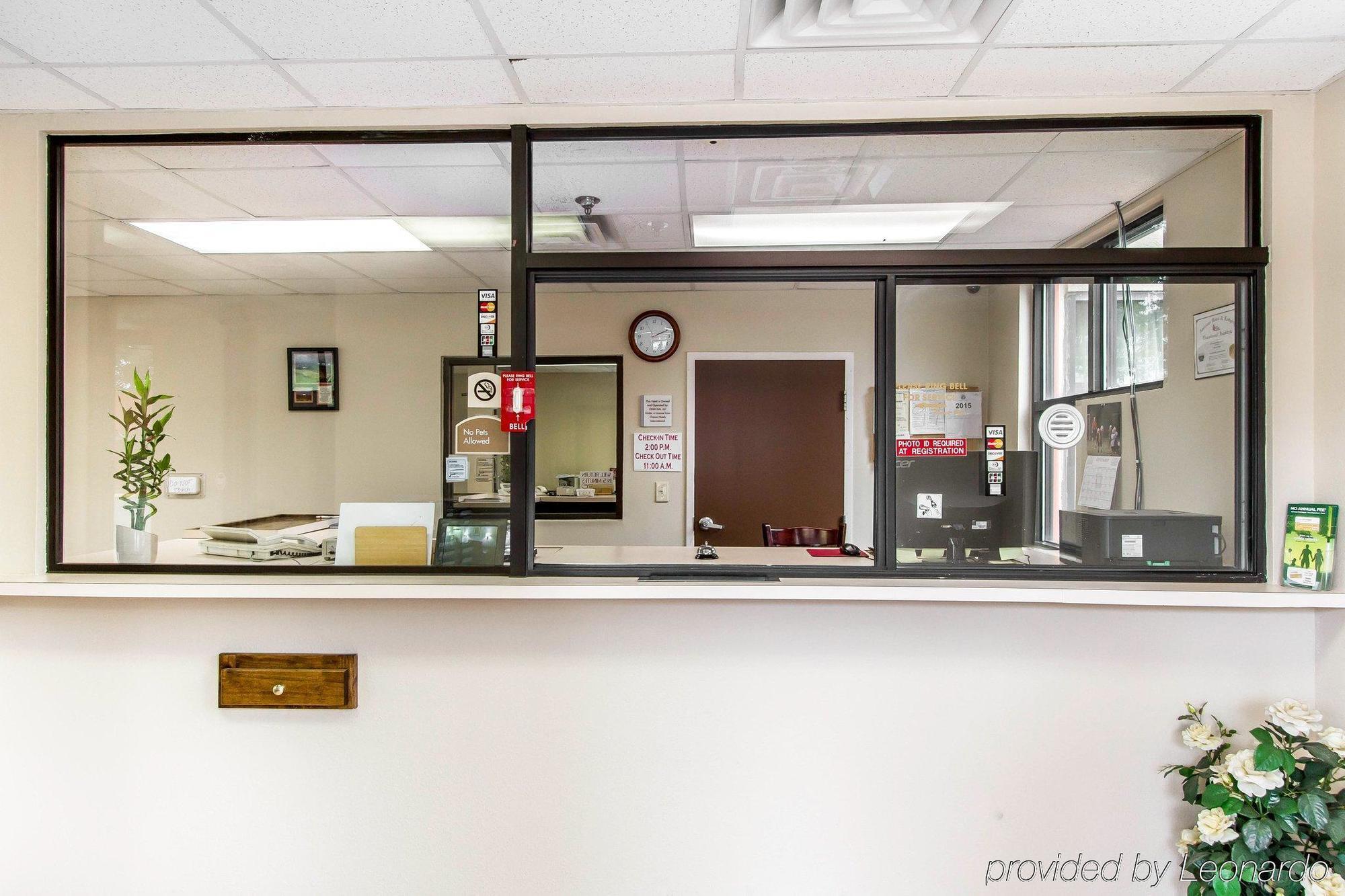 Americas Best Value Inn Opelika Bagian luar foto