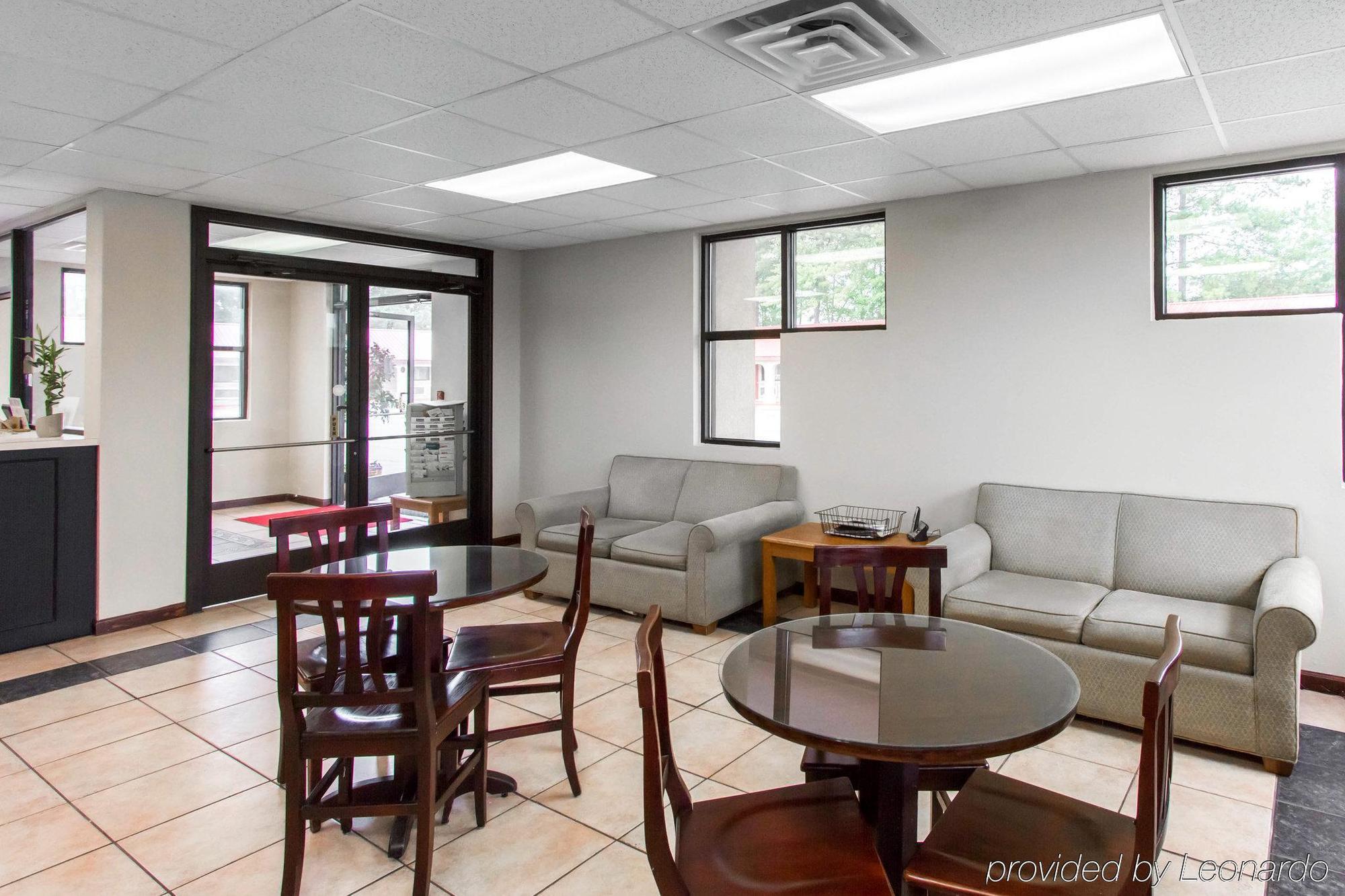 Americas Best Value Inn Opelika Bagian luar foto