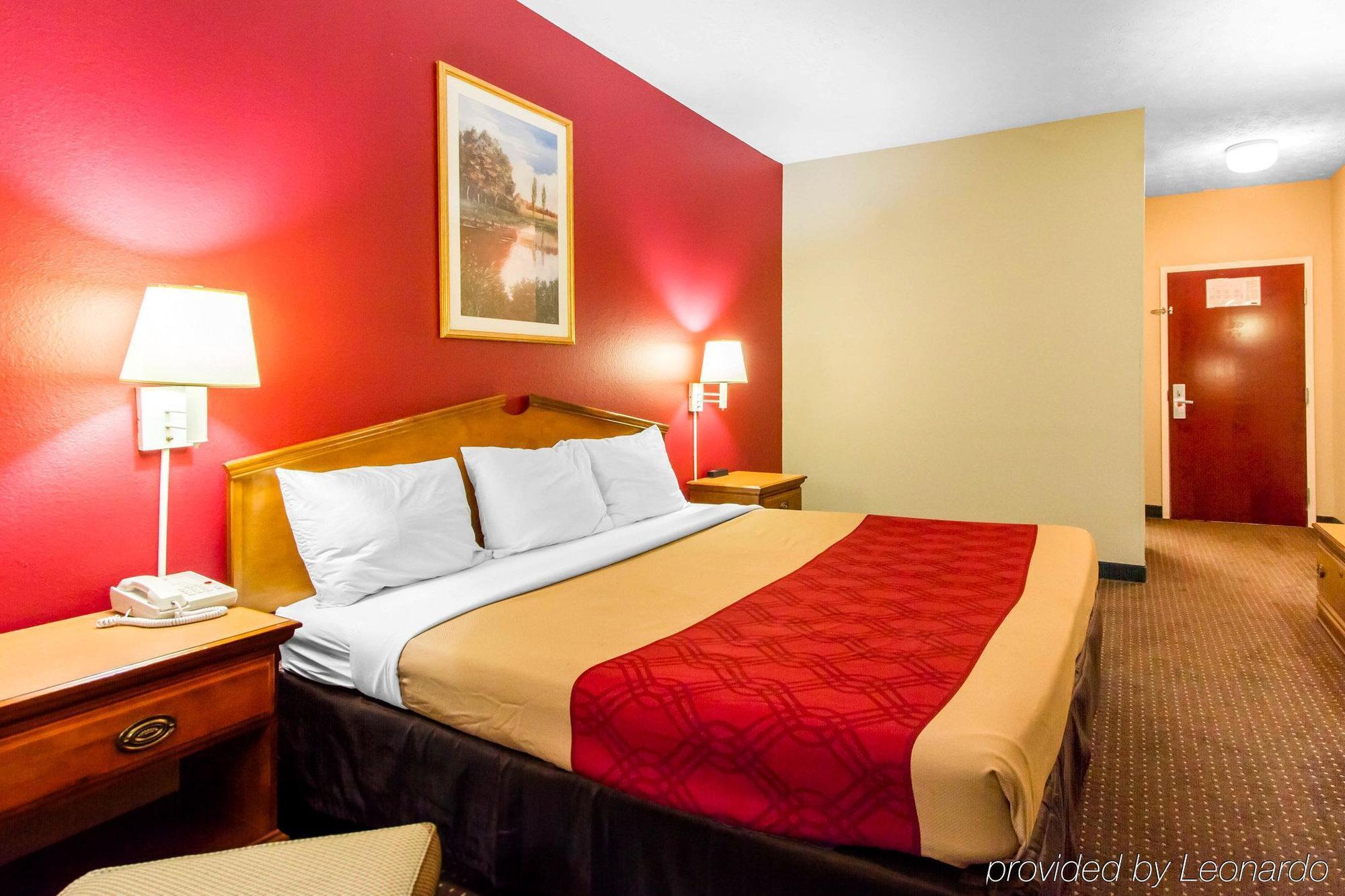 Americas Best Value Inn Opelika Bagian luar foto