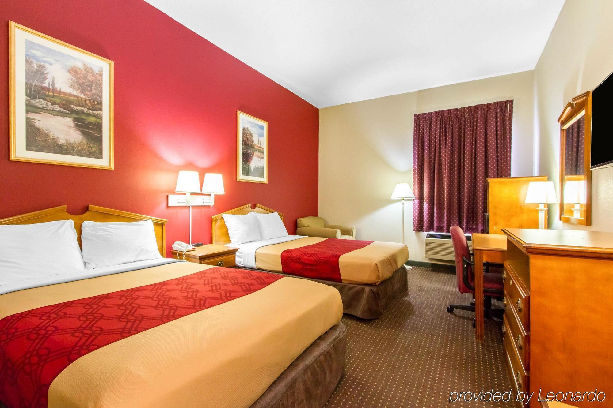 Americas Best Value Inn Opelika Bagian luar foto